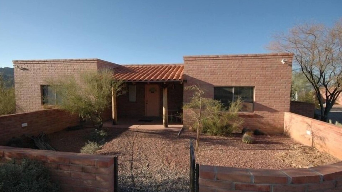 Tucson House | Adjacent to Saguaro National Park - Horse Facilities Available