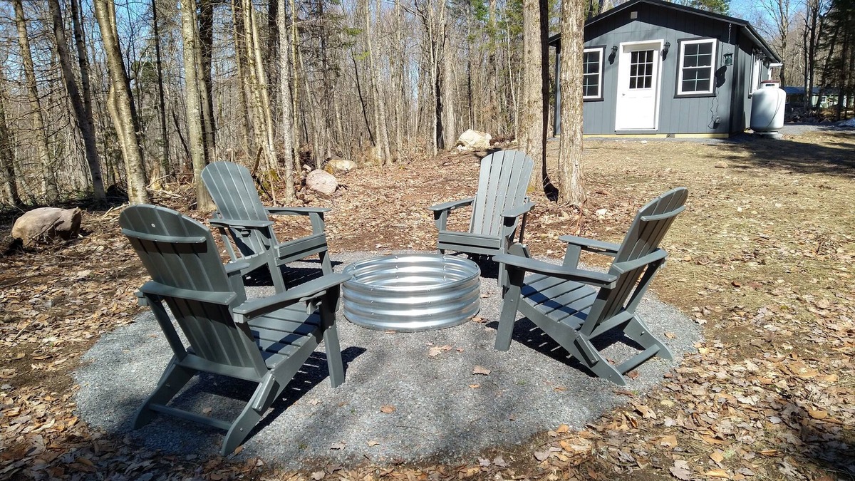 Malone Cottage | ADK Getaway "Pine Tree Retreat"-New 1 bedroom cottage 1 mile from Adirondacks