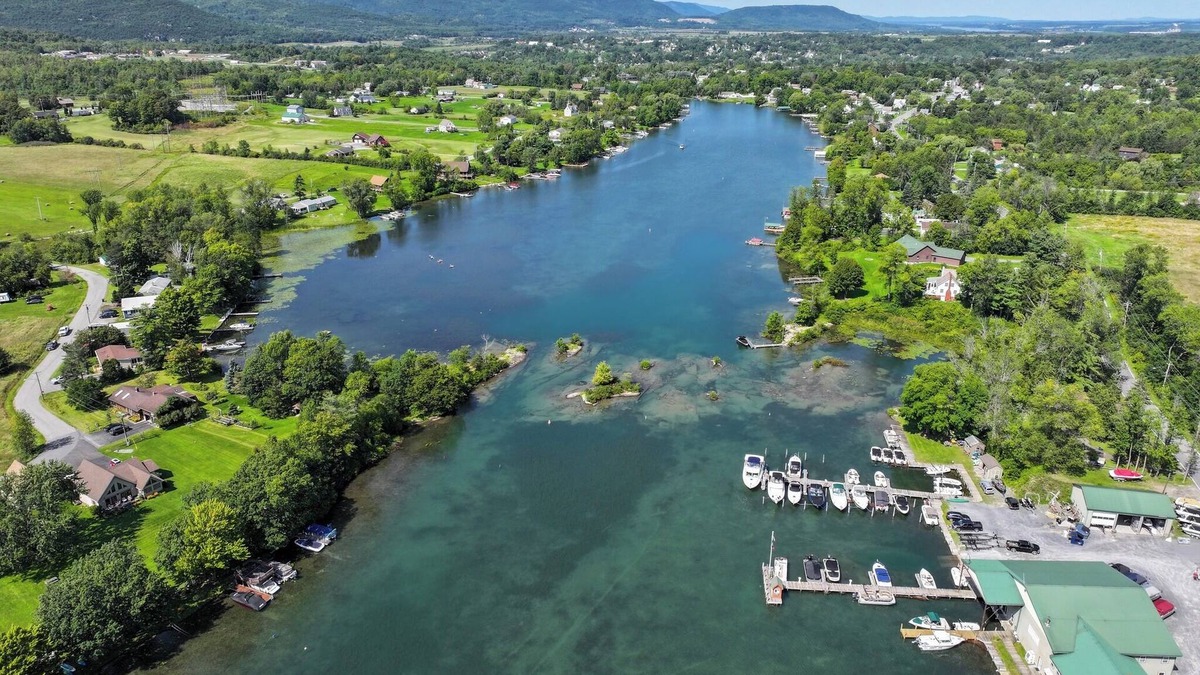 North Lake George House | ADK Retreat - Northern Lake George - Sleeps 8 - Boating, Hiking, & History