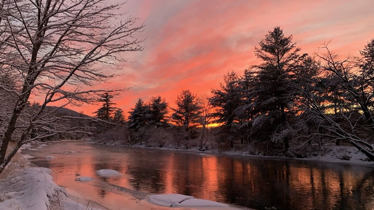 Jay Ski Chalet | ADK Riverfront Home - Ski Whiteface, Near Lake Placid