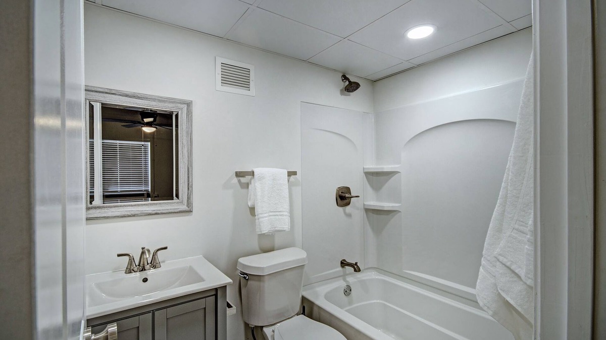 Greater Belhaven Apartment | Admiral Benbow # 249