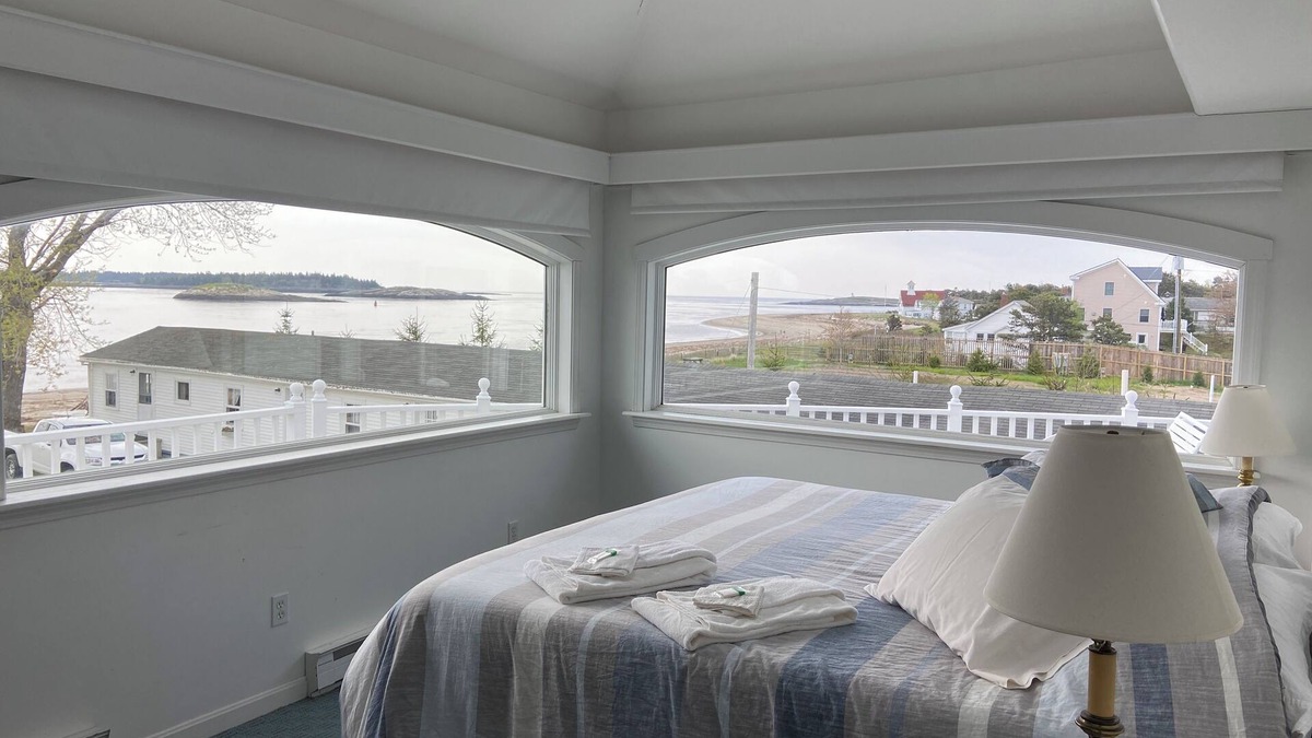 Phippsburg House | Admiral Suite - Seaside Suite on Popham Beach!