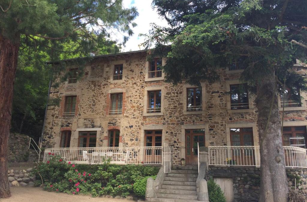 Saint-Germain-Laprade Bed & Breakfast | ADONIS CHAMBRES D'HOTES