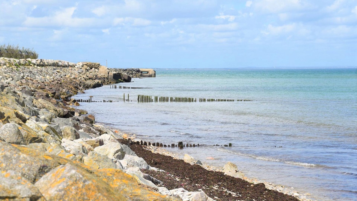 Grandcamp-Maisy House | Adonis Grandcamp - Les Isles de Sola