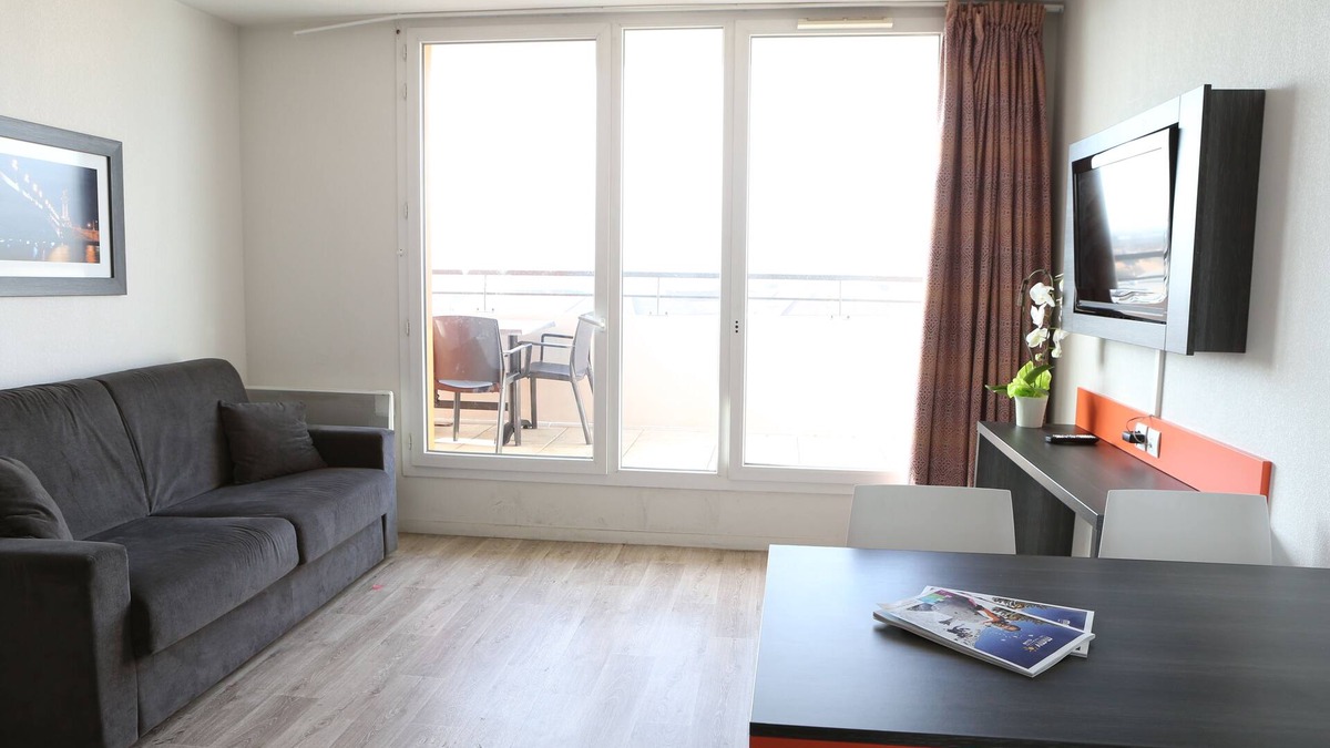 Chevilly-Larue Apartment | Adonis Paris Sud