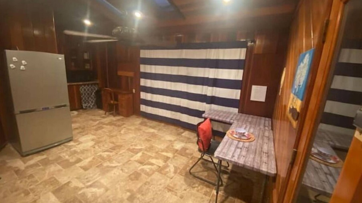 Ira Apartment | Adorable 1-bedroom guesthouse with kitchenette