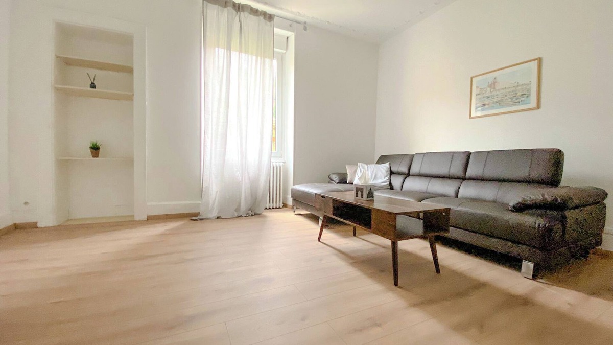 Belfort Apartment | Adorable 3-bedroom apartment, WiFi in Belfort, 5minutes from old town