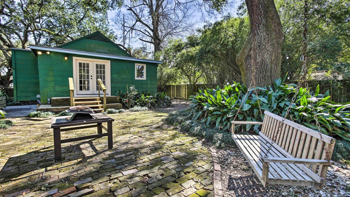 Highlands - Perkins Cottage | Adorable Baton Rouge Cottage < 3 Mi to LSU!