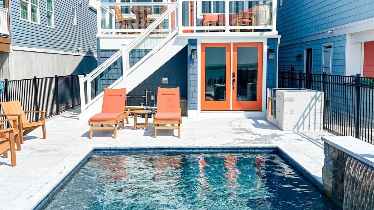 Beach Haven House | Adorable Bayfront Cottage w/Heated Pool 2 Bed/1 Bath