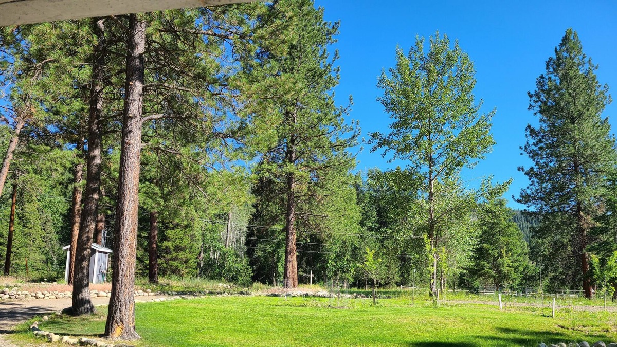Okanagan-Similkameen Cottage | Adorable Cottage in country setting