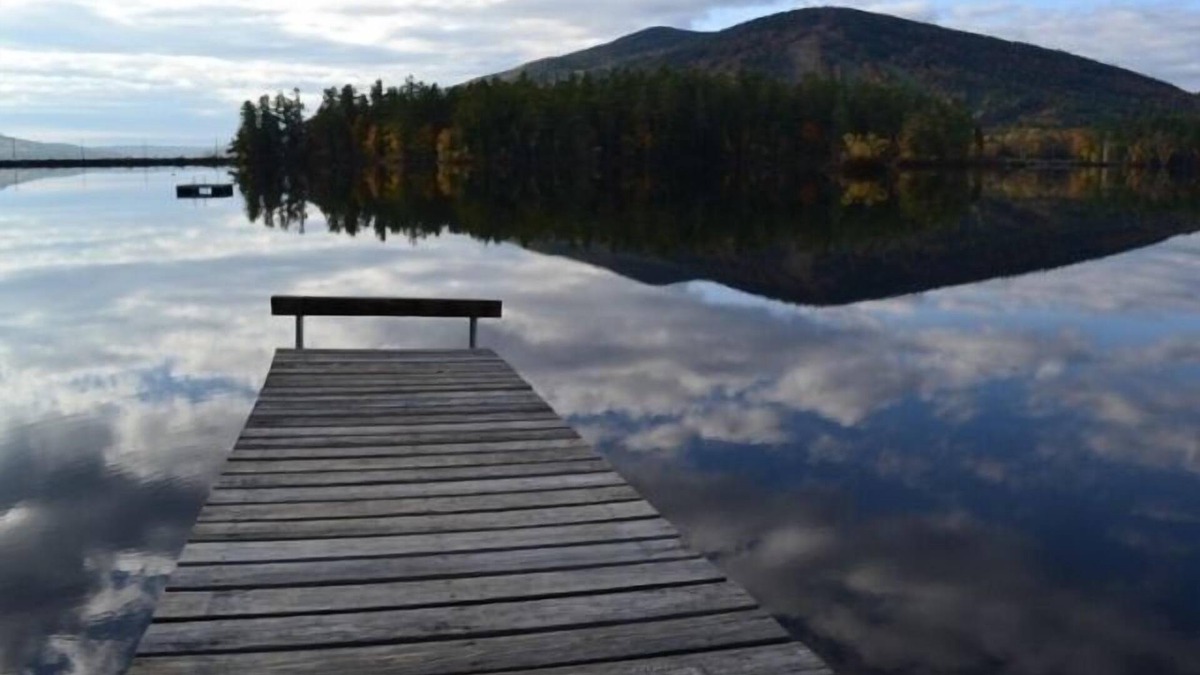 Bridgton Cottage | Adorable Cottage On Moose Pond With Nice Flat Sandy