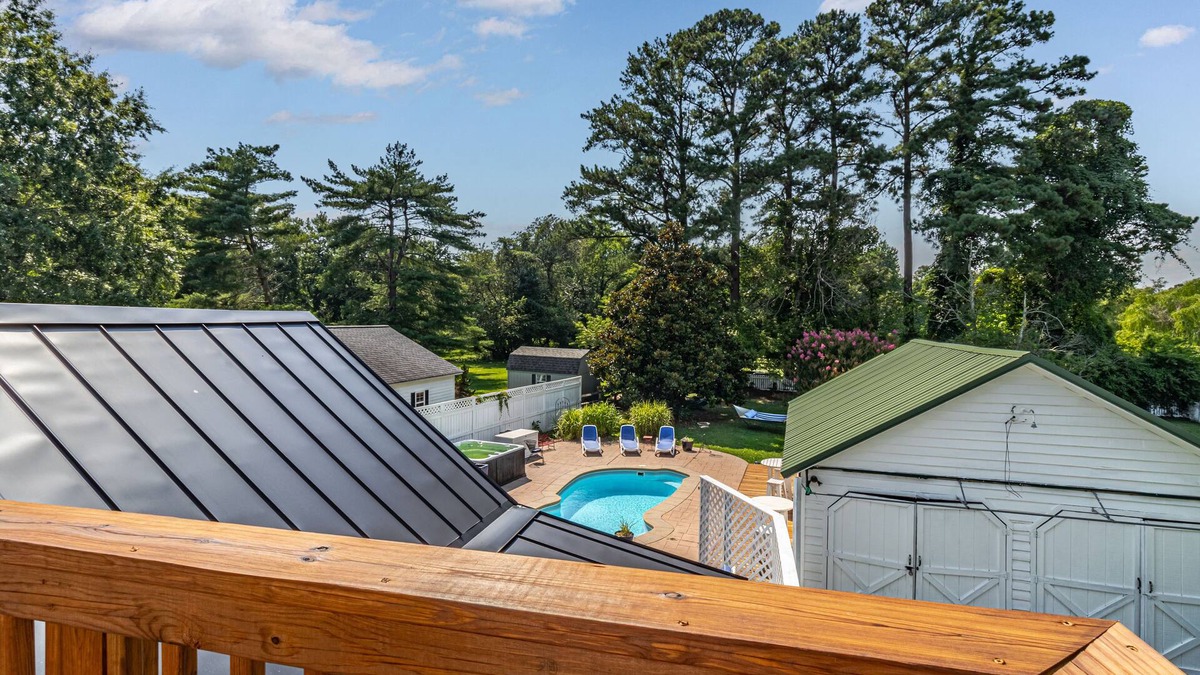 Urbanna House | Adorable Cottage w/Pool & Hot Tub In the Heart of Urbanna