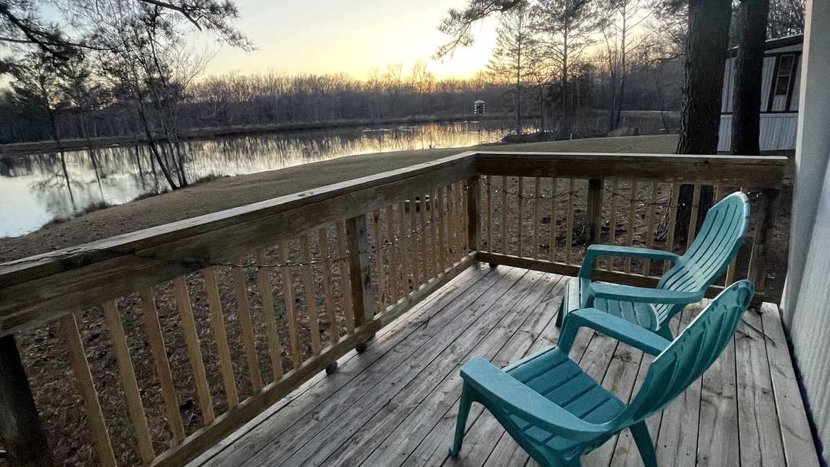 Springville House | Adorable Fisherman’s Cottage Near Paris Landing