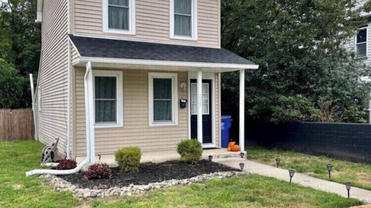 Mount Holly House | Adorable Home, Central Spot, All Welcome