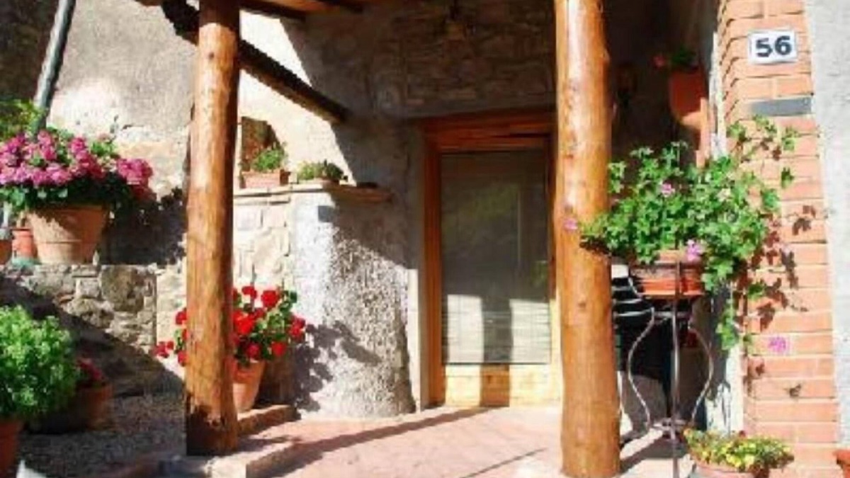 Neri House | Adorable house in charming Chianti hamlet btwn Siena, Arezzo and Florence