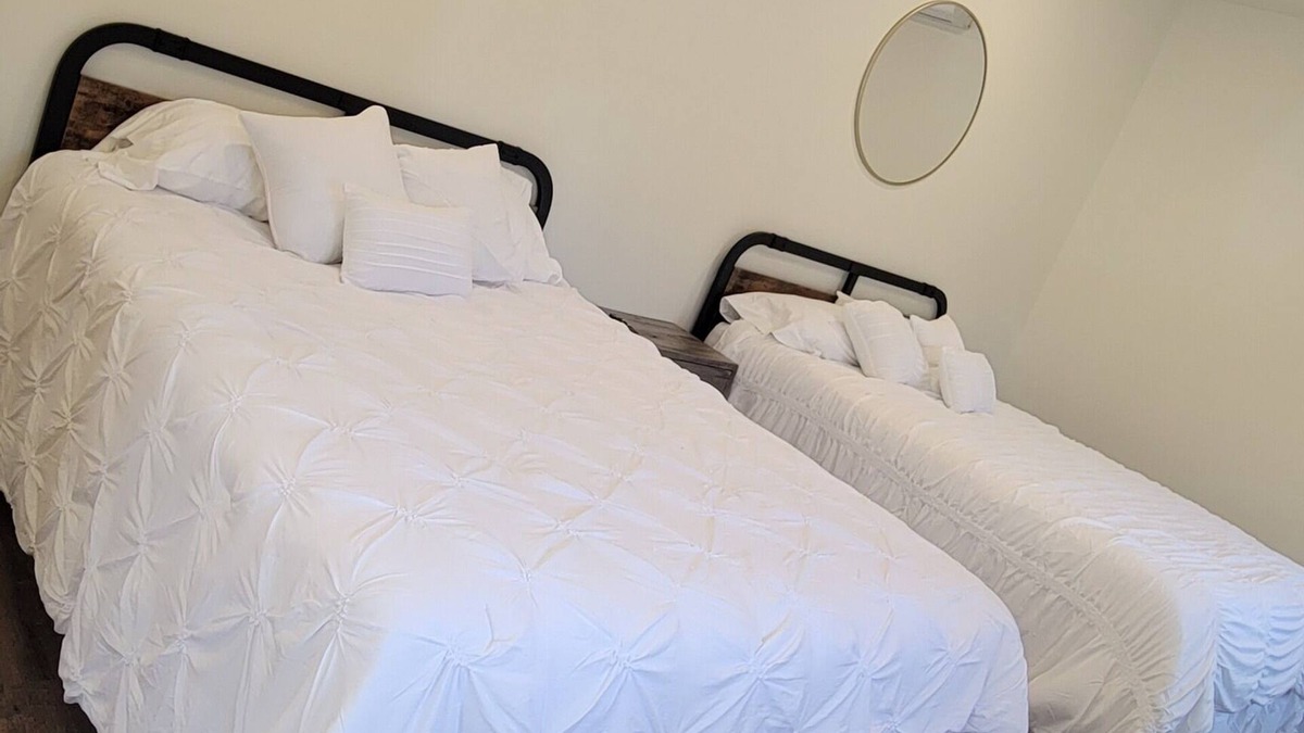 Cookson Apartment | Adorable Molly B Cabin 1-bedroom 1-bath w/parking/WiFi/AC