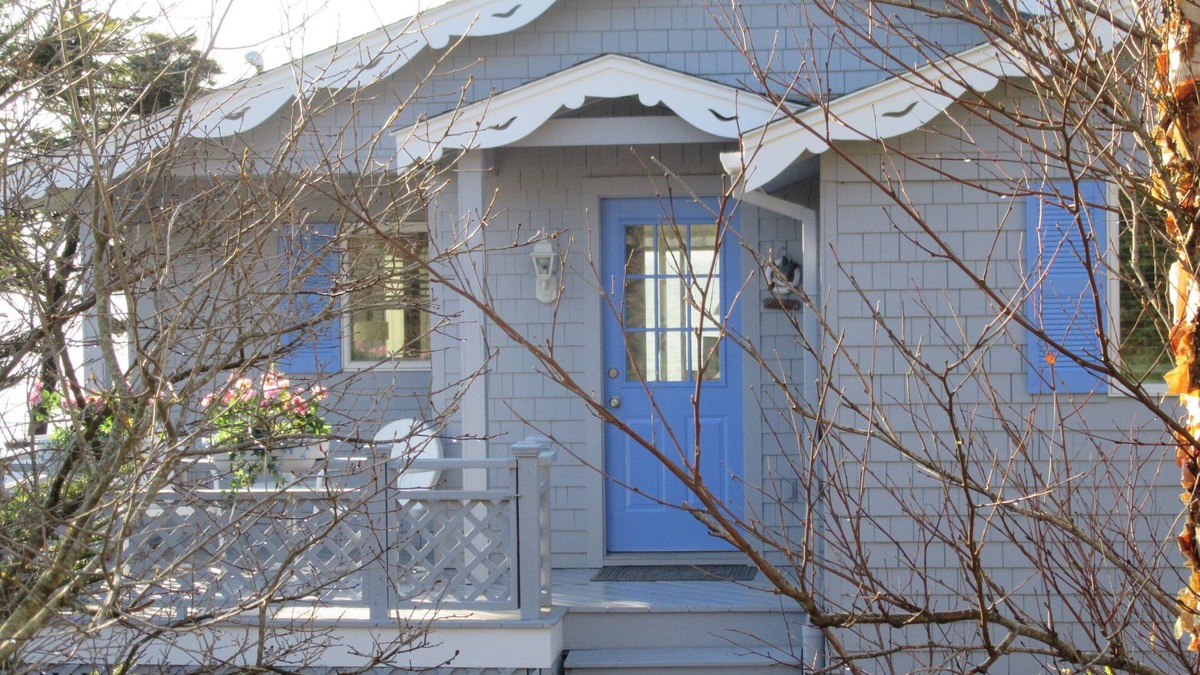 Pemaquid Point Cottage | Adorable Oceanfront Cottage On Pemaquid Point