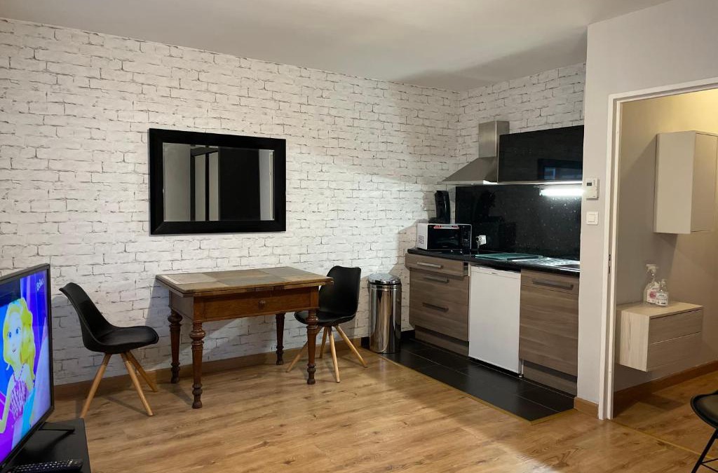 Neudorf Est Apartment | Adorable studio avec un parking prive
