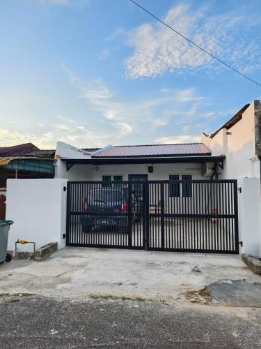 Pulai House | Adra Homestay UTM Taman Sri Pulai