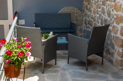 Drepano House | ADRIAN'S LUXURY APARTMENTS 2