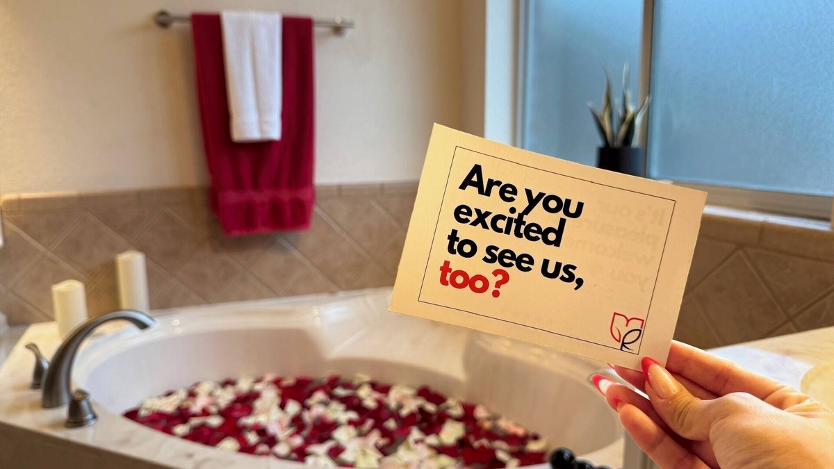 Killeen House | Adult-only kink-friendly getaway with Jacuzzi spa, king bed, custom play furniture, massage table, and LED mood lighting. Ideal for romantic escapes, adventurous weekends, or indulgent celebrations in total privacy.