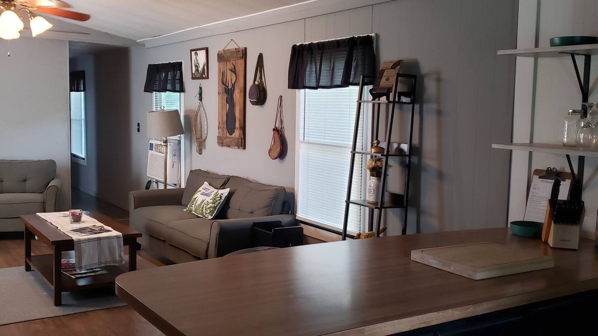 Carrier Mills House | Adventure Awaits exploring the Shawnee National Forest and the great outdoors.