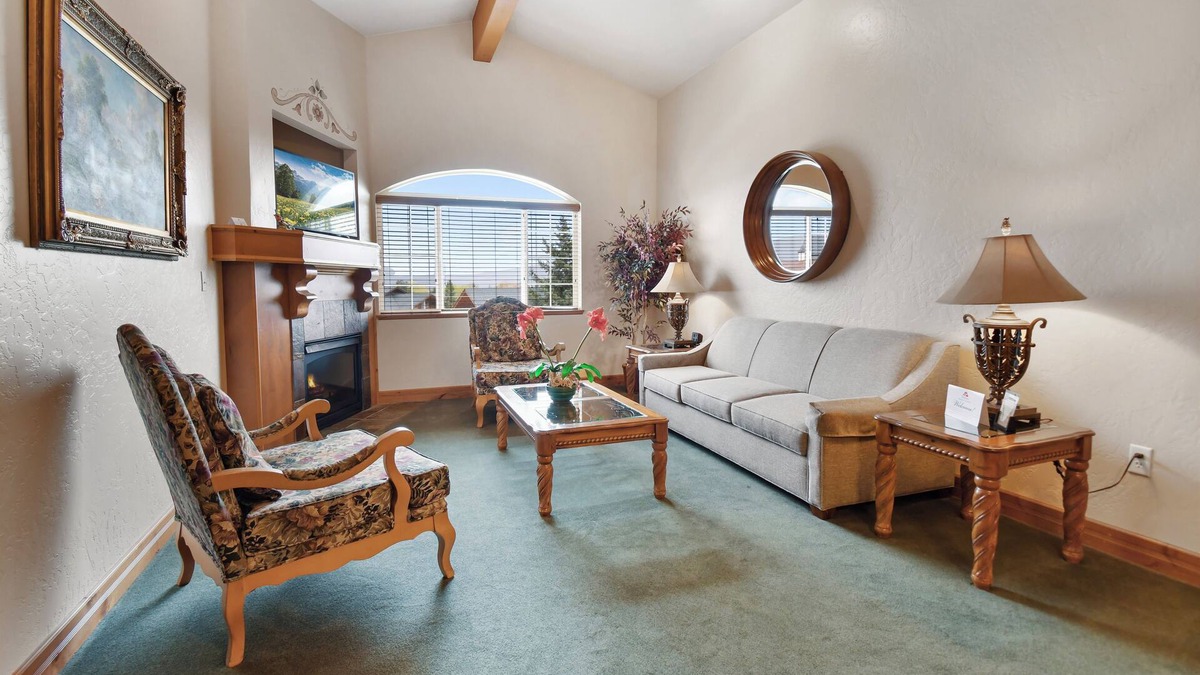 Zermatt Villa | Adventure Hub~Backcountry Ski, Snowmobile Villa 3069-1