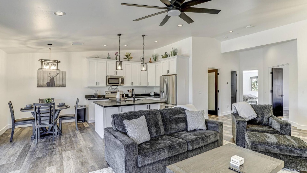 Payson Apartment | Adventure Payson from Knotty R&R Apartment