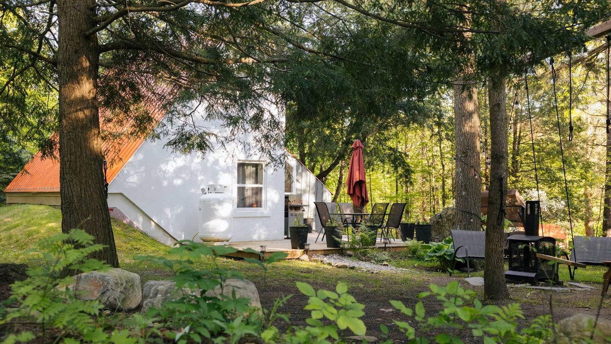Orford Ski Chalet | Adventurer, Beautiful Fully Equipped Cottage, 2 minutes away from Ski Orford