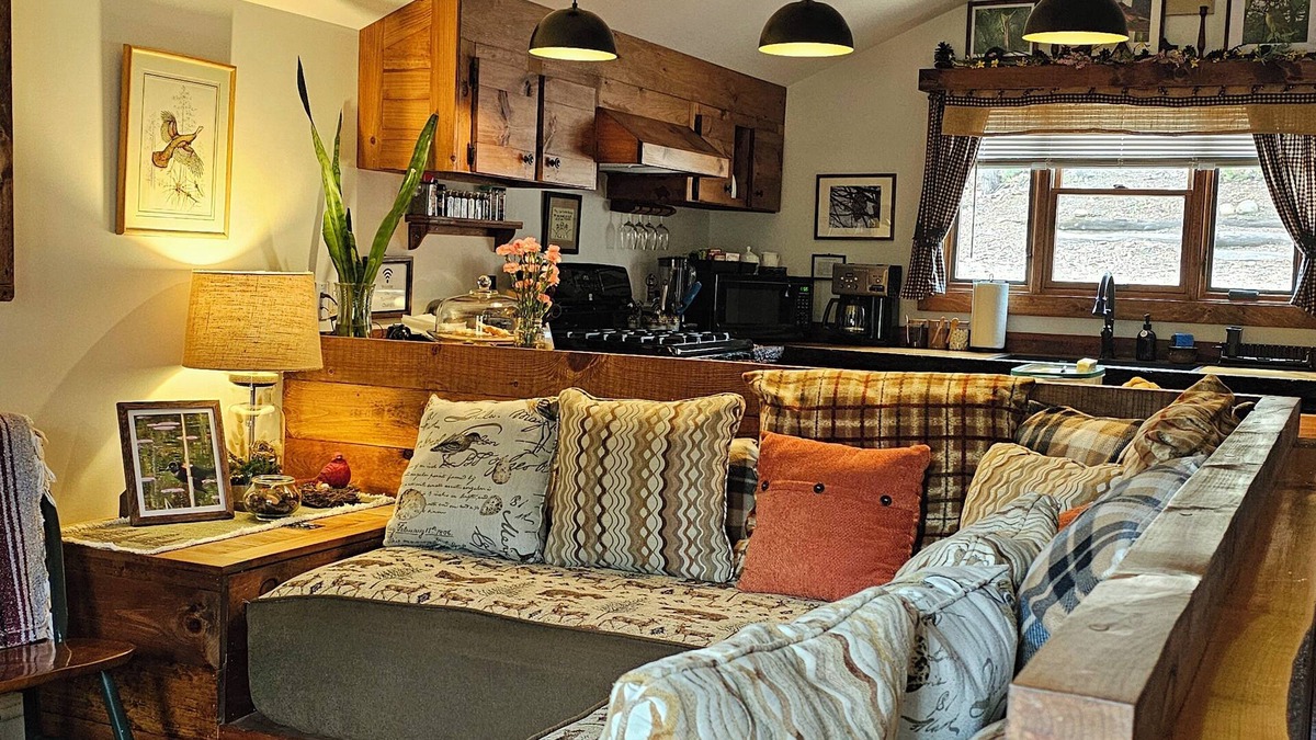 North Creek Ski Chalet | Adventures await You! Private Chalet near hiking trails, tubing, Gore Mtn. Ski.