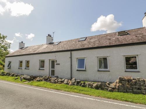 Menai Bridge House | Ael Y Bryn
