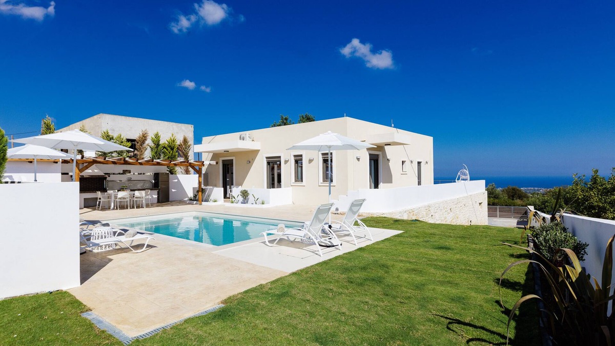 Pikris Villa | Aerin Villa, Sublime Sanctuary with Ocean Views & Captivating Surroundings