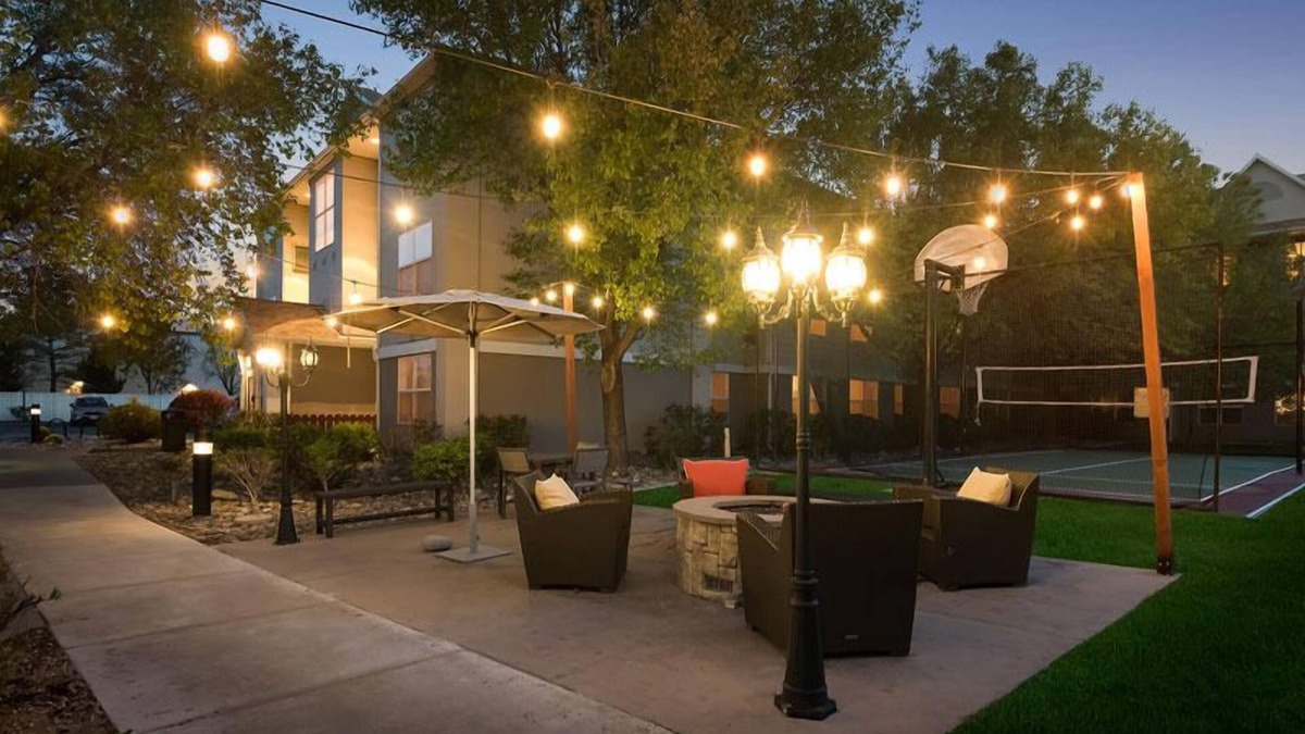 Reno/Tahoe Airport Hotel | Aesthetically Pleasing Resort Unit w/Full Kitchen, Near Fleischmann Planetarium