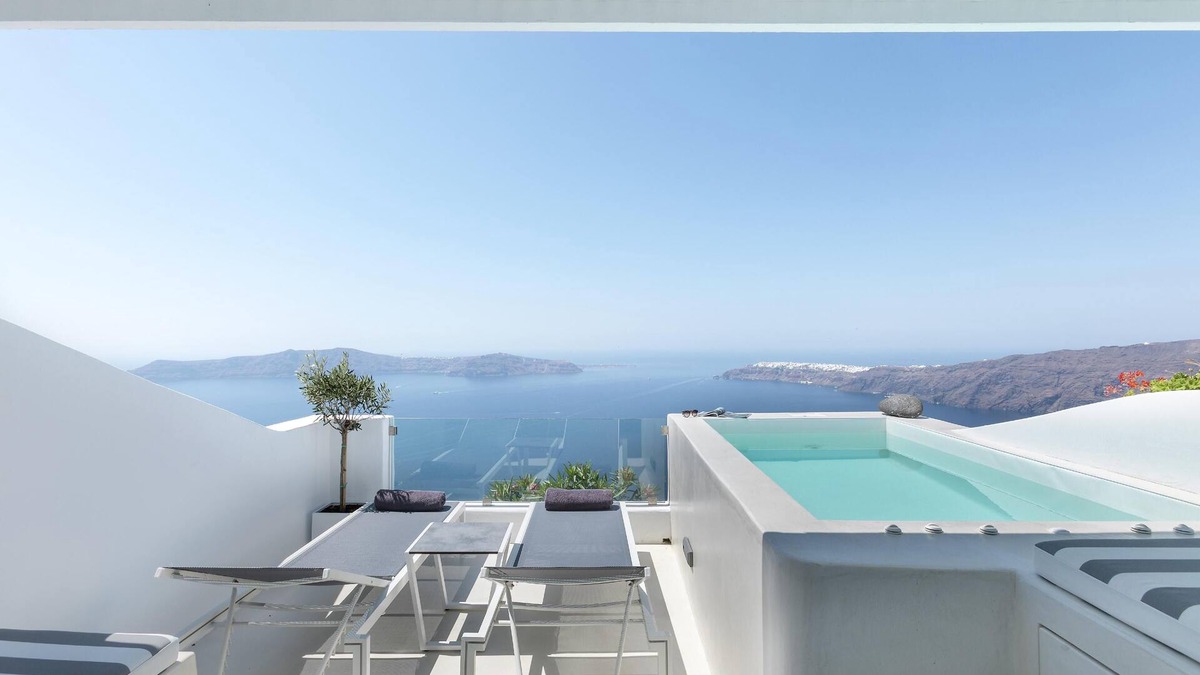 Imerovigli House | Aether Suite with hot tub and sea view by Caldera Houses