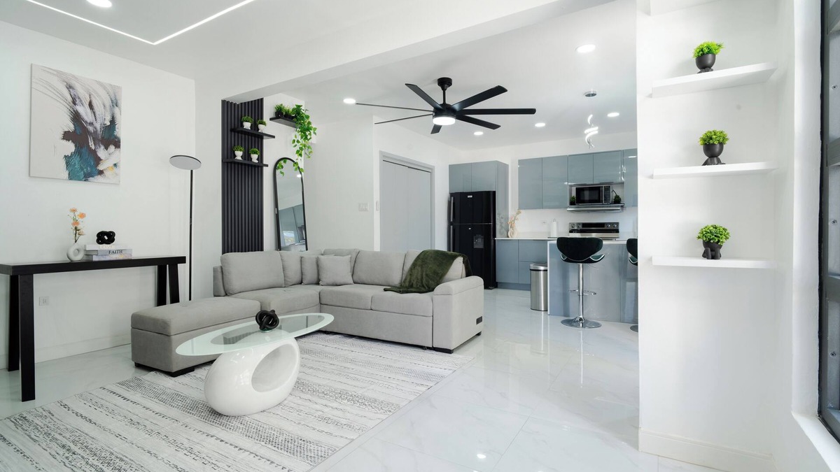 Mount Salem Apartment | Affluence - Luxury 1Bedroom Apt in Montego Bay, Central with Rooftop Pool