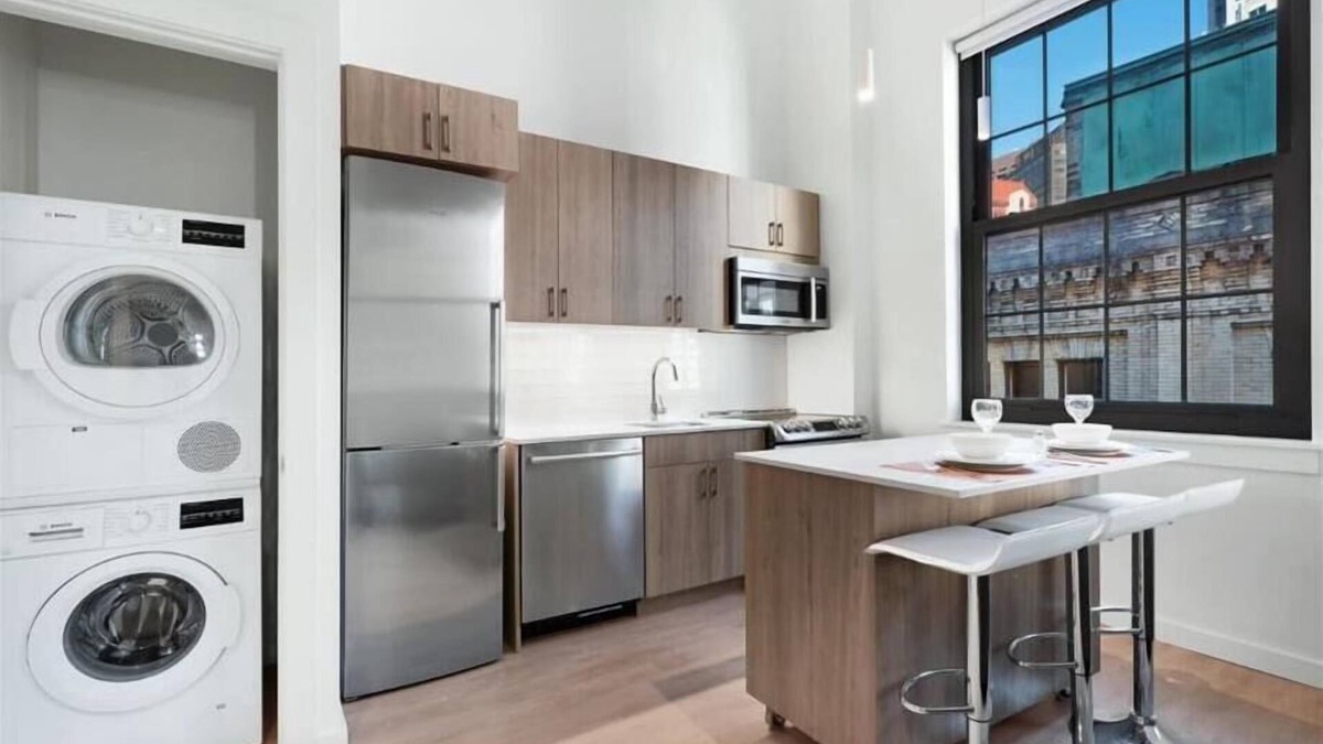 Chinatown Apartment | Afforable Stylish DownTown Boston Studio w/upscale amenities