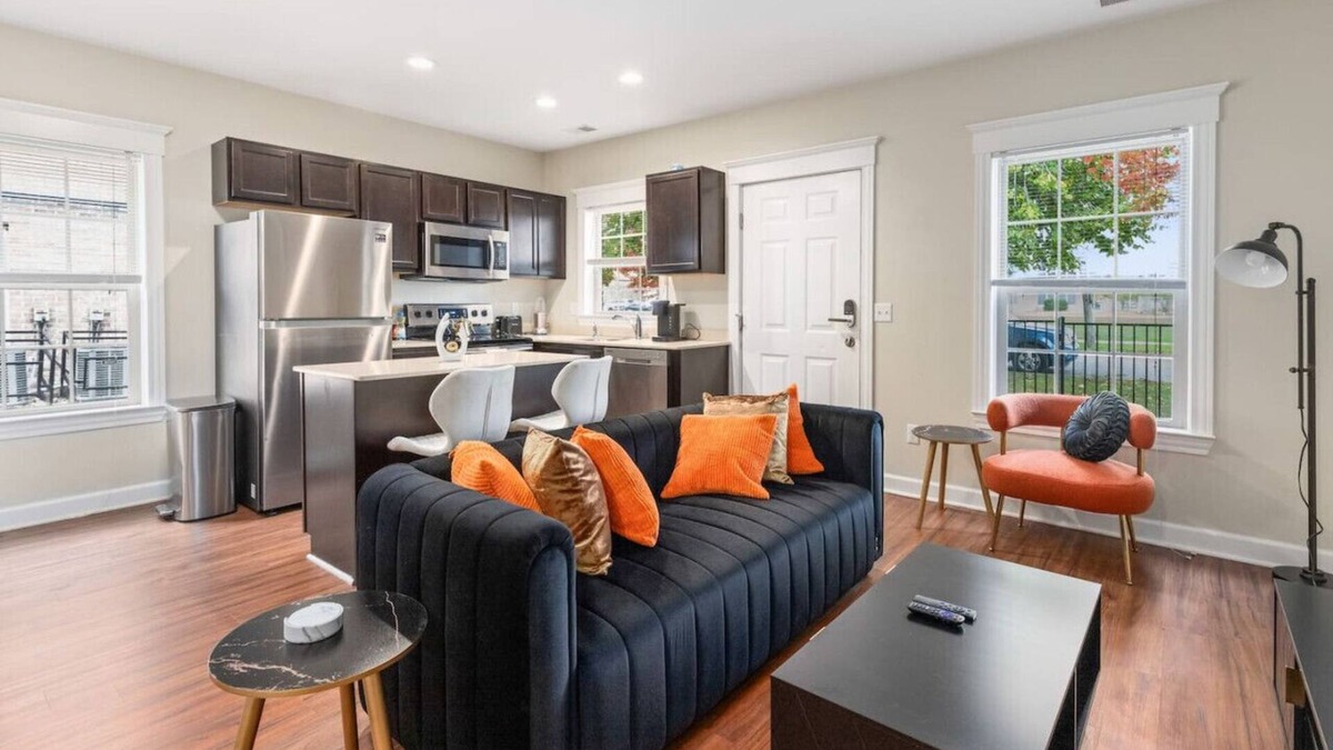 Midtown Apartment | Affordable 1-BR by DMC Detroit