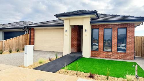Rockbank House | Affordable Accommodation in Rockbank, Melbourne