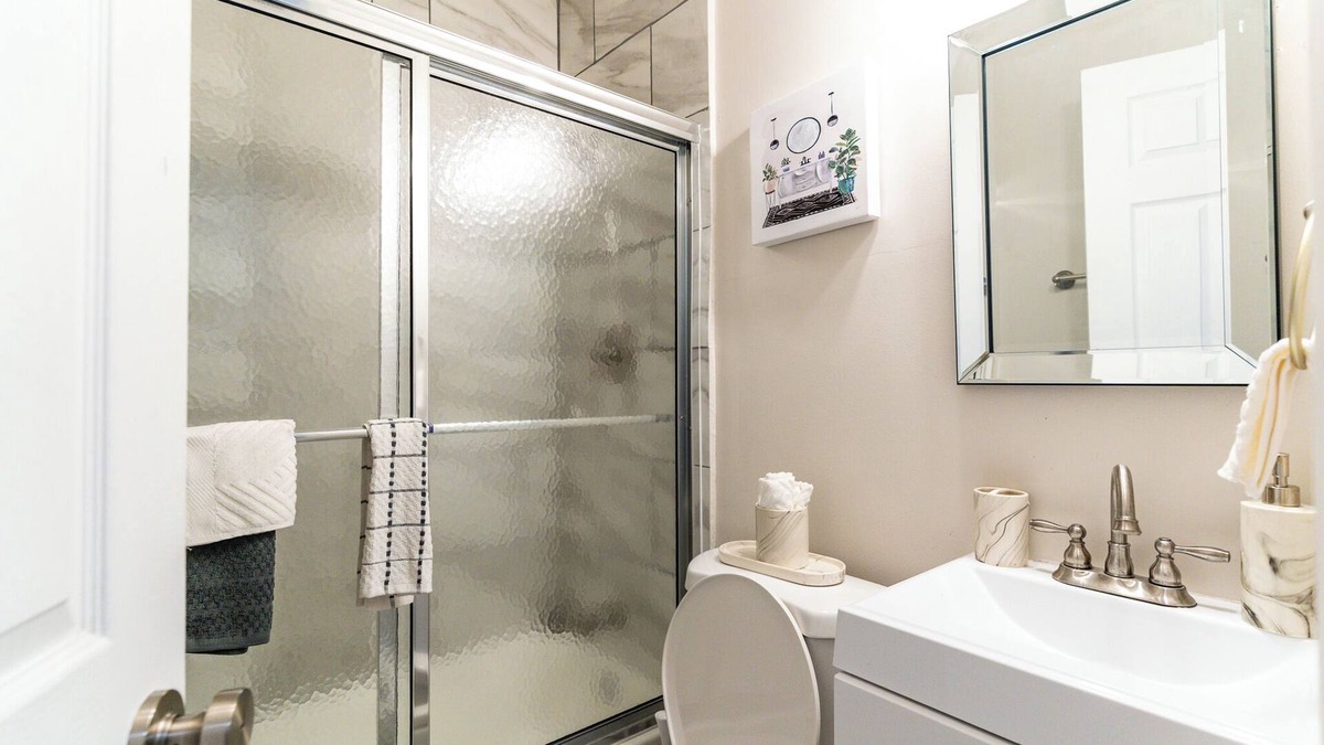 Kingman Park Condo | Affordable and Comfortable Stay in DC with Dedicated Parking Space