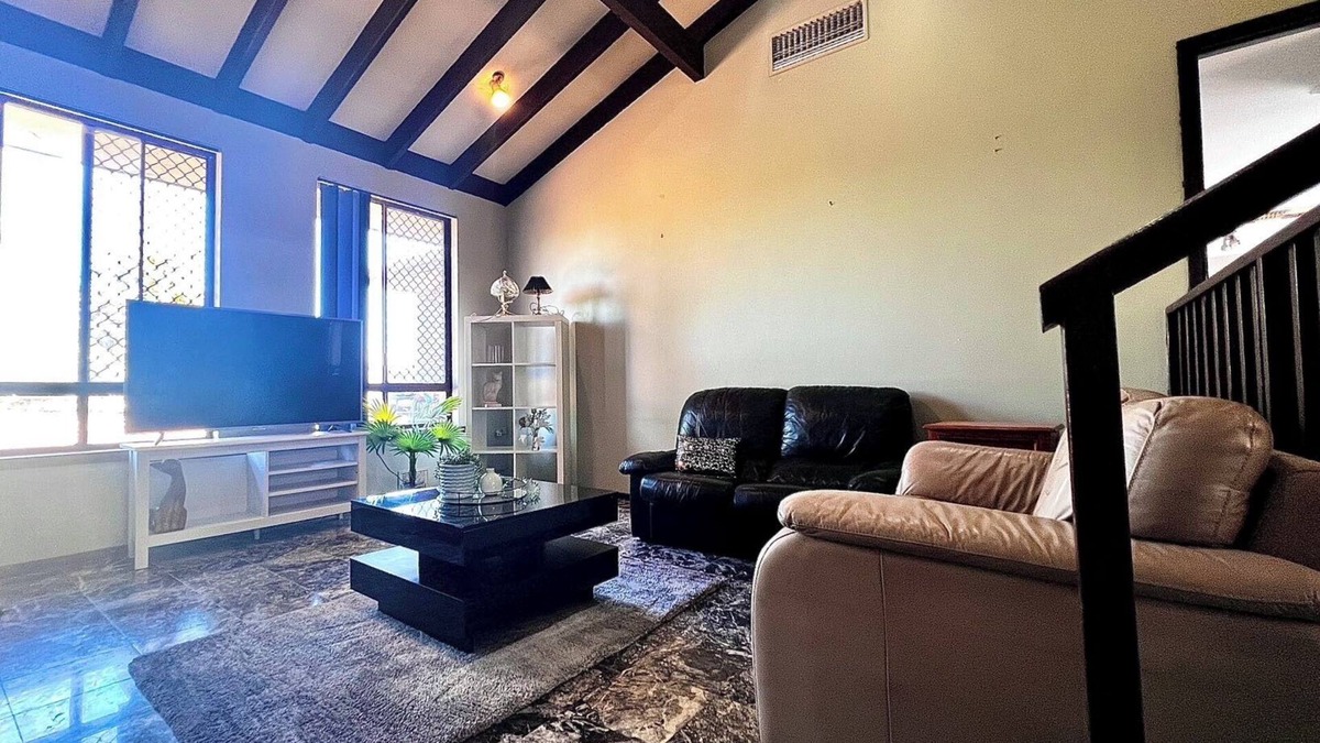 Winthrop House | Affordable Cosy Bedroom Near River/City/University/Fremantle in Shared house