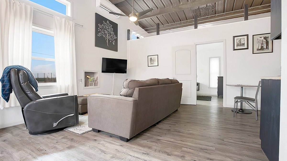 Lubbock House | Affordable Extended Stays with Local Hospitality – Stay Longer, Feel at Home