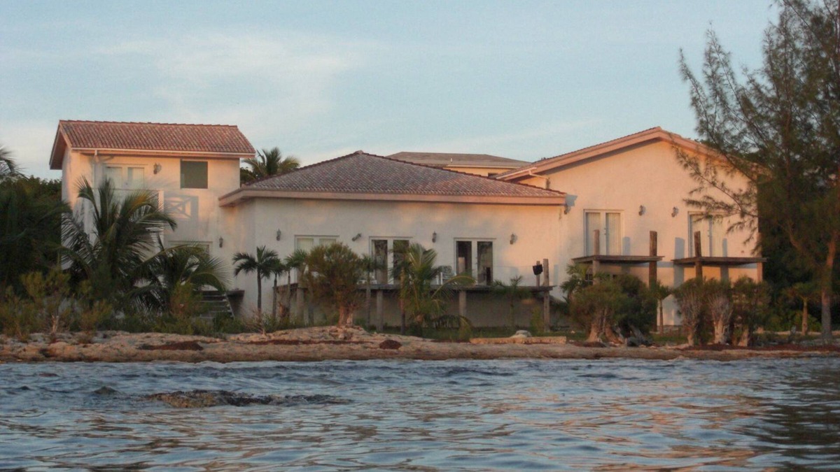South Palmetto Point Villa | Affordable, Huge, Ocean front Villa with Spectacular Sunsets