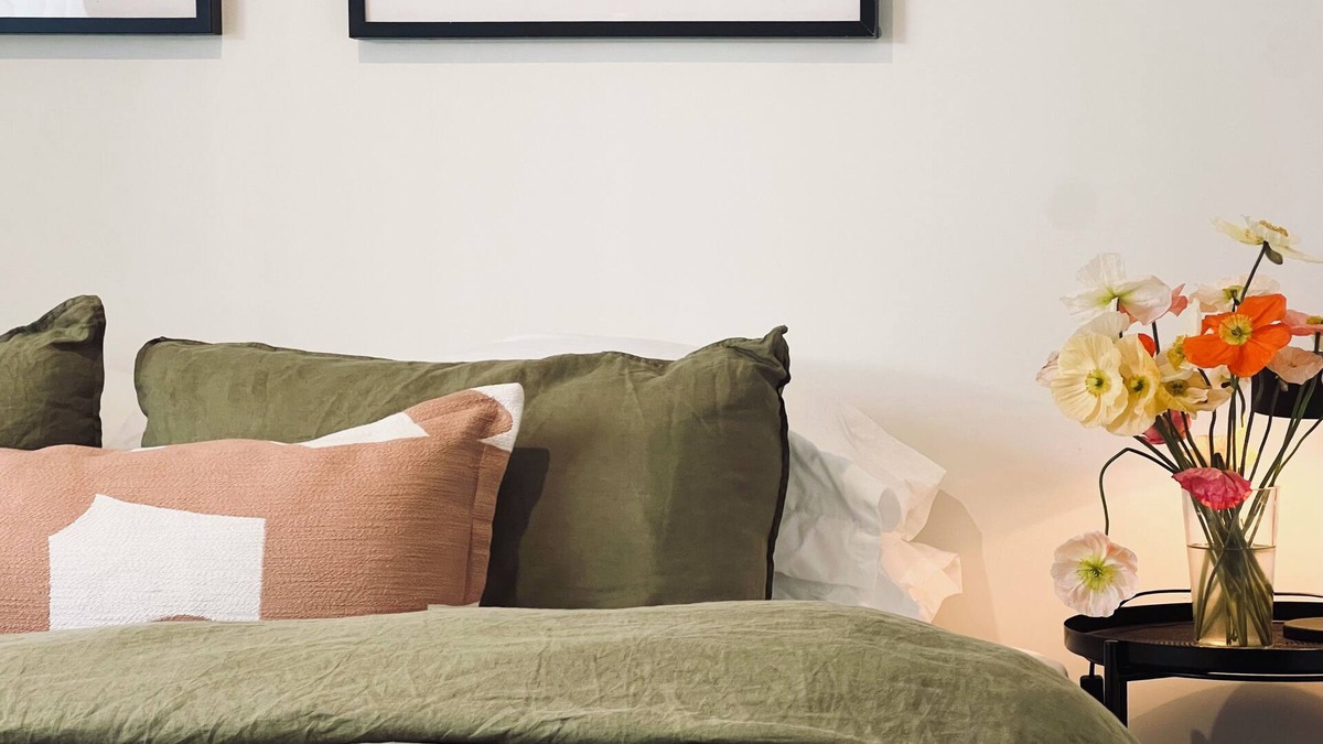 Bletchington Apartment | Affordable & Luxurious | The Baker's Bed Guest Suite