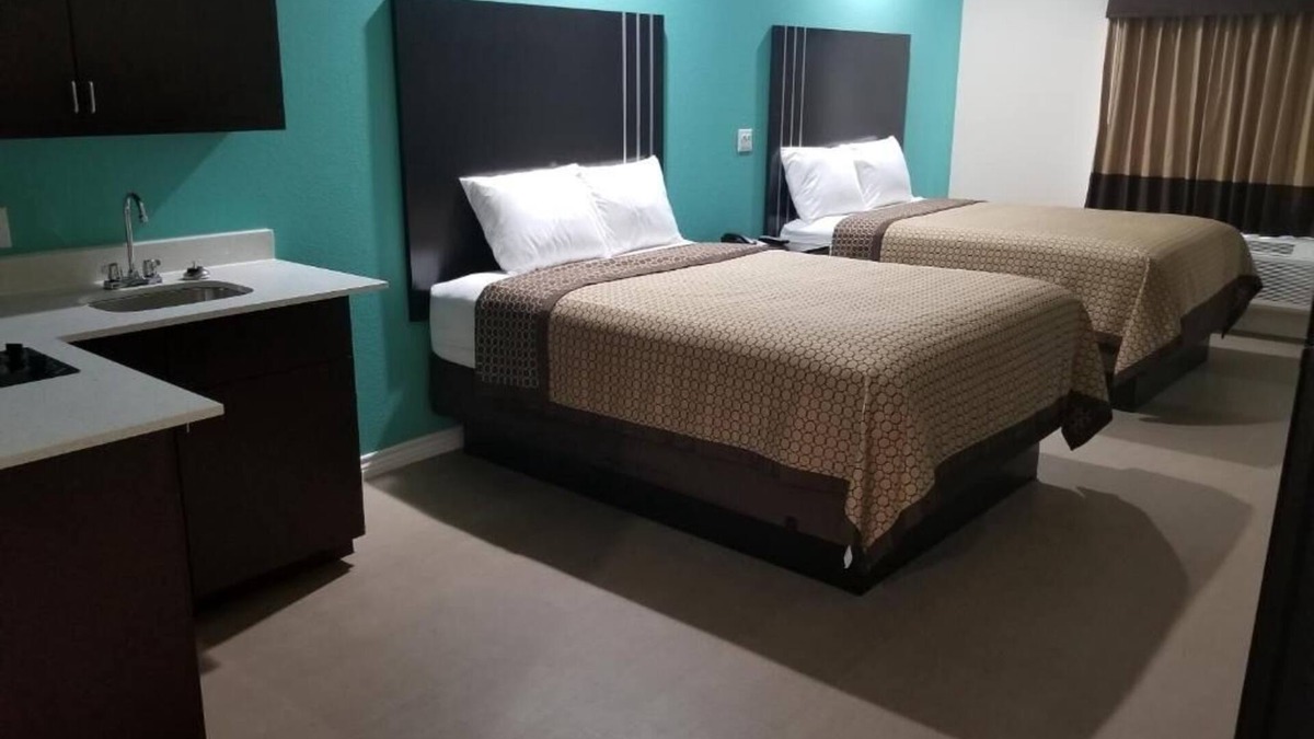 Bay City Hotel | Affordable Room Perfect for Families, Equipped w/Kitchenette and Large Bathroom