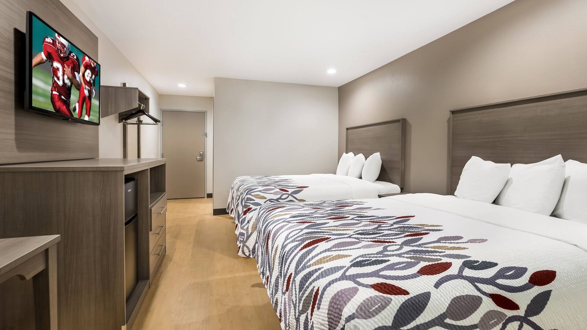 Sulphur Hotel | Affordable Sulphur Retreat: 2 Serene Units! Minutes to Calcasieu Refining!