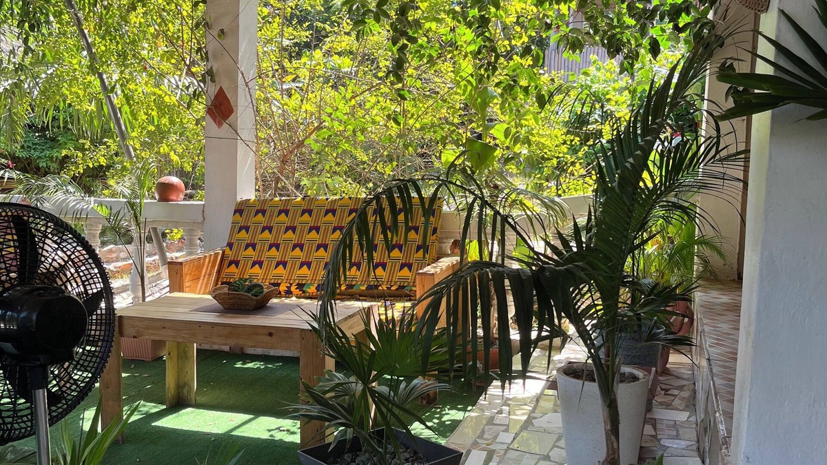 Kokrobite Hotel | African Treasure Beach Resort
