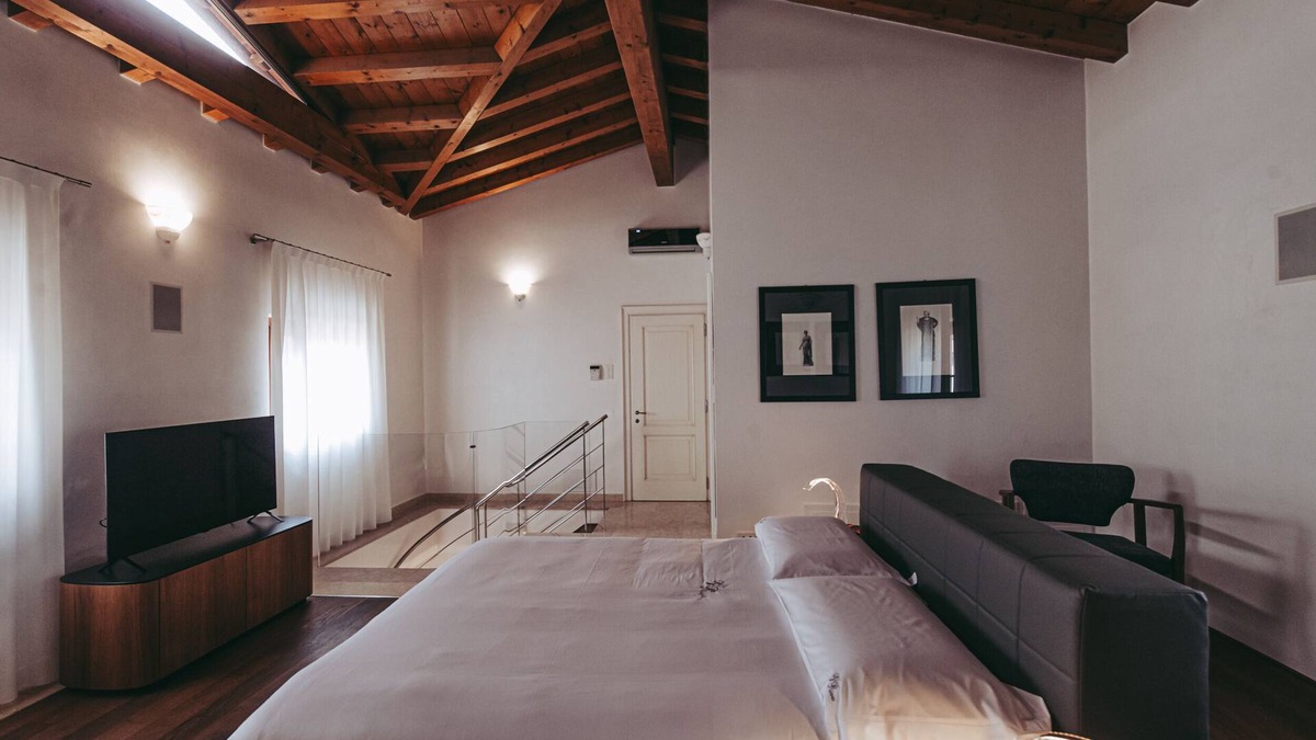 Badia Calavena Bed & Breakfast | Agata, room with bathroom.Villa Riva, tranquility,at the foot of the Little Dolomites.