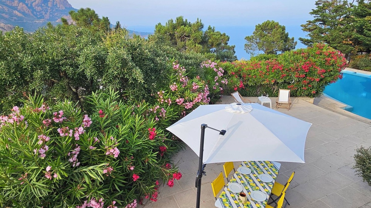 Antheor Apartment | Agay-Anthéor: garden level, sea and mountain views