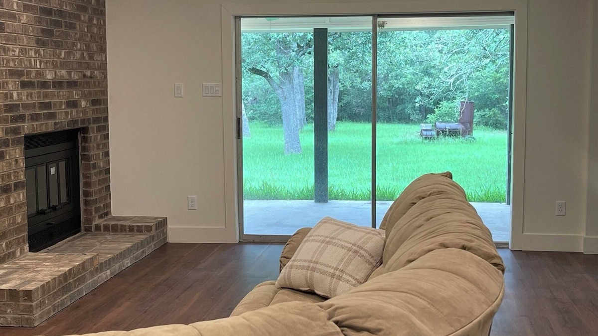 Caldwell House | Aggieland Country on 10 acres, 8 minutes to lake Somerville and 20 to Kyle Field