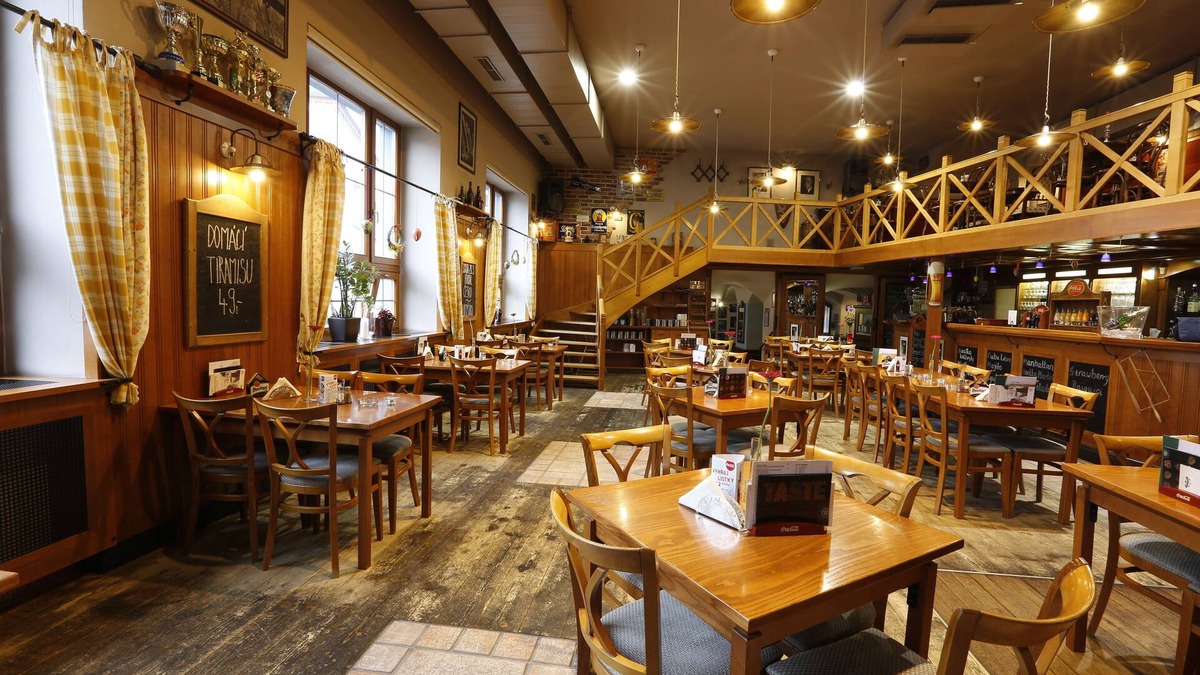 Roznov Pod Radhostem Hotel | Agh Hotel